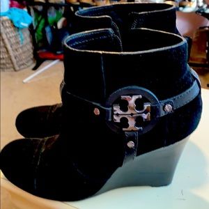 Tory Burch size 8 black suede booties